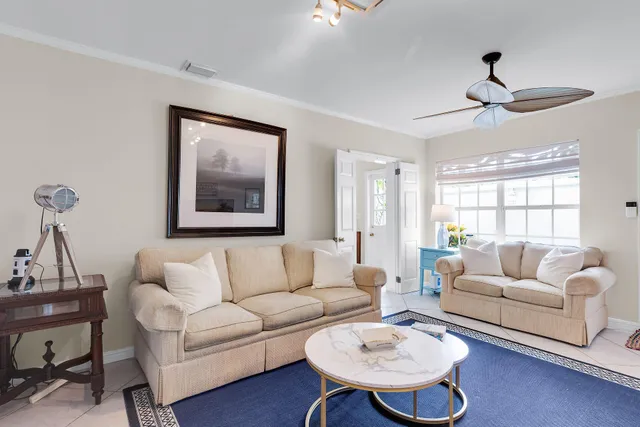 $2,300,000 | 827 Eisenhower Drive, Key West, FL 33040