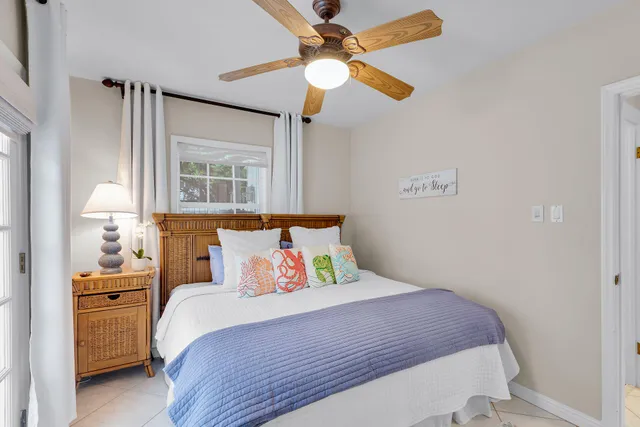 $2,300,000 | 827 Eisenhower Drive, Key West, FL 33040