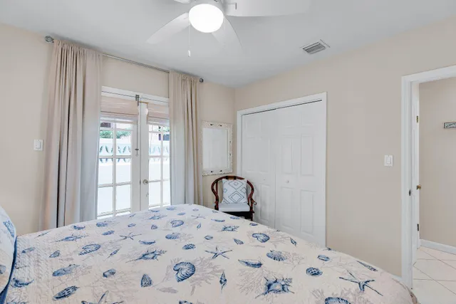 $2,300,000 | 827 Eisenhower Drive, Key West, FL 33040