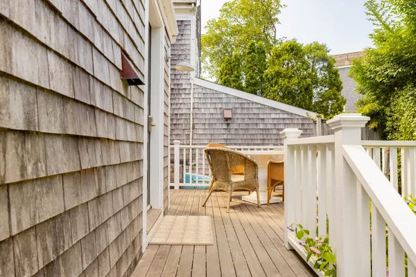 $2,695,000 | 34 Pine Street, Nantucket, MA 02554