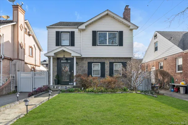 $1,328,000 | 36-13 Clearview Expressway | Bayside