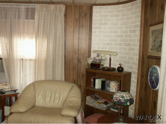 1945 Rio Vista Road Bullhead City, AZ 86442 - Photo 2 of 12 Living room