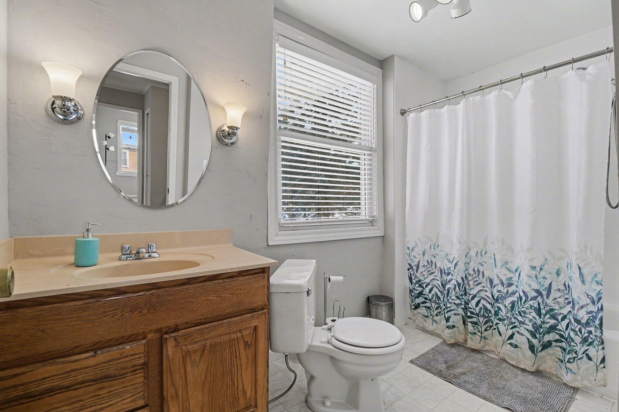 1208 Lear Court Rochester Hills, MI 48307 - Photo 16 of 26 021_file_7197