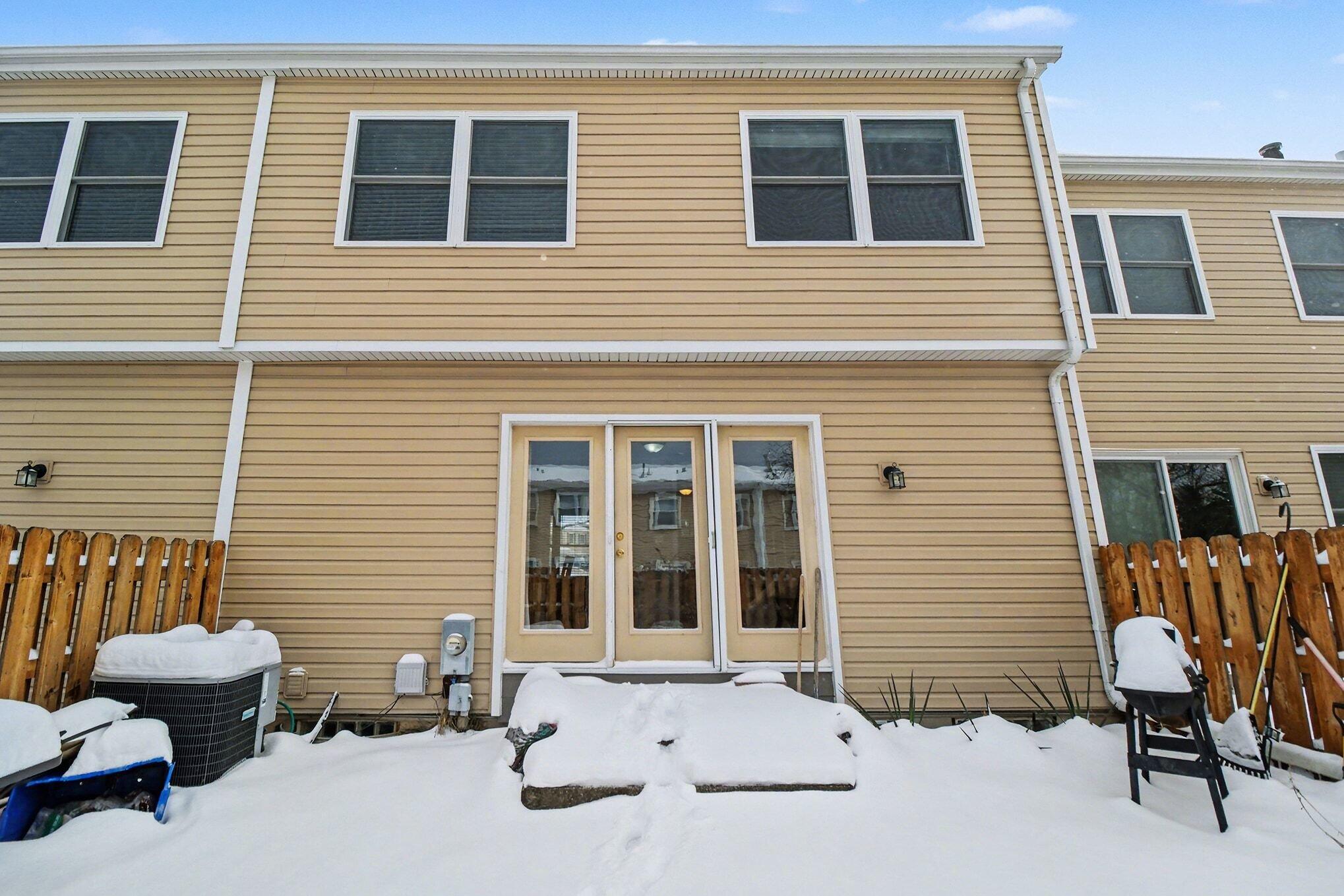 1208 Lear Court Rochester Hills, MI 48307 - Photo 23 of 26 028_file_8259