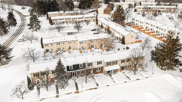 $170,000 | 1208 Lear Court, Rochester Hills, MI 48307