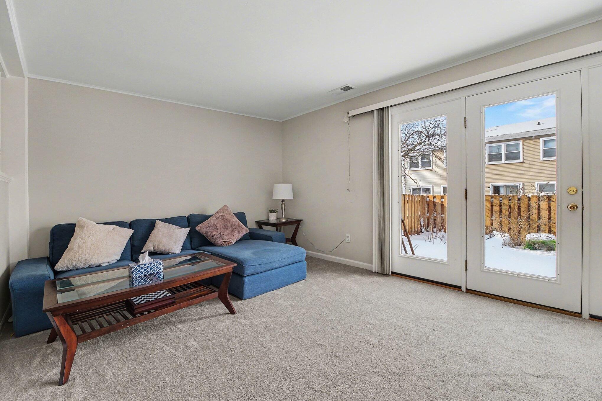 1208 Lear Court Rochester Hills, MI 48307 - Photo 4 of 26 009_file_2330