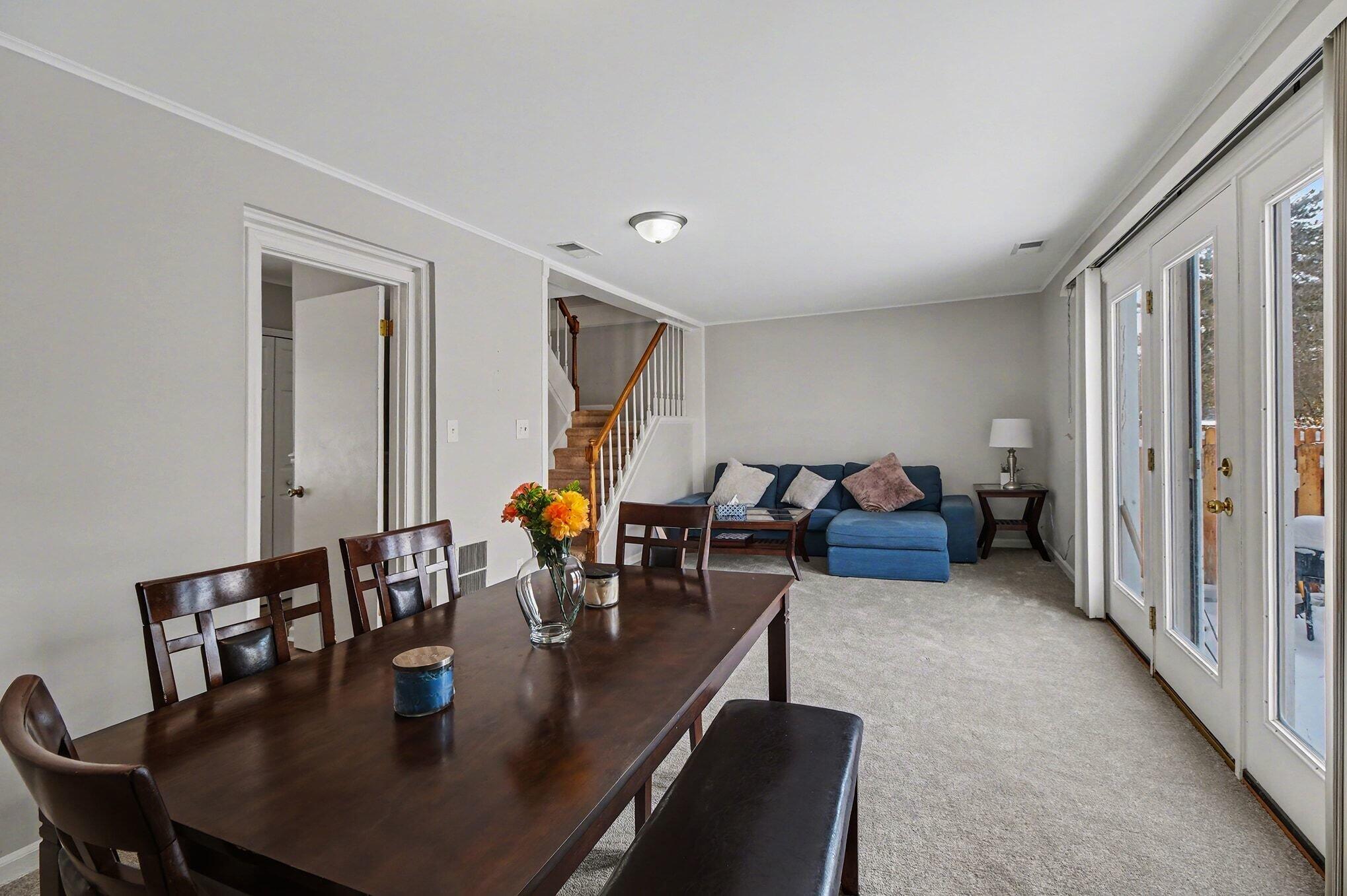 1208 Lear Court Rochester Hills, MI 48307 - Photo 7 of 26 012_file_5315