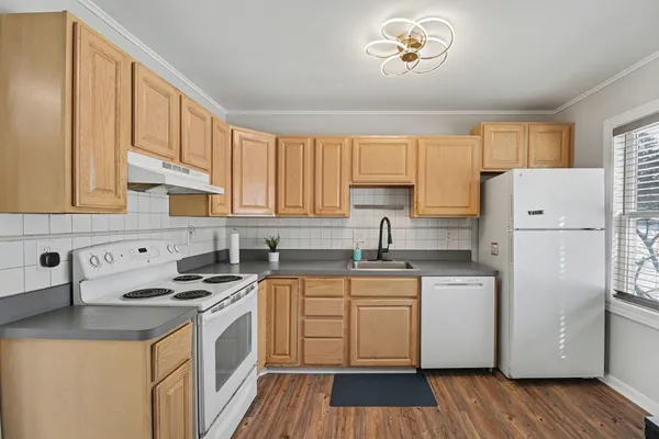 $170,000 | 1208 Lear Court, Rochester Hills, MI 48307