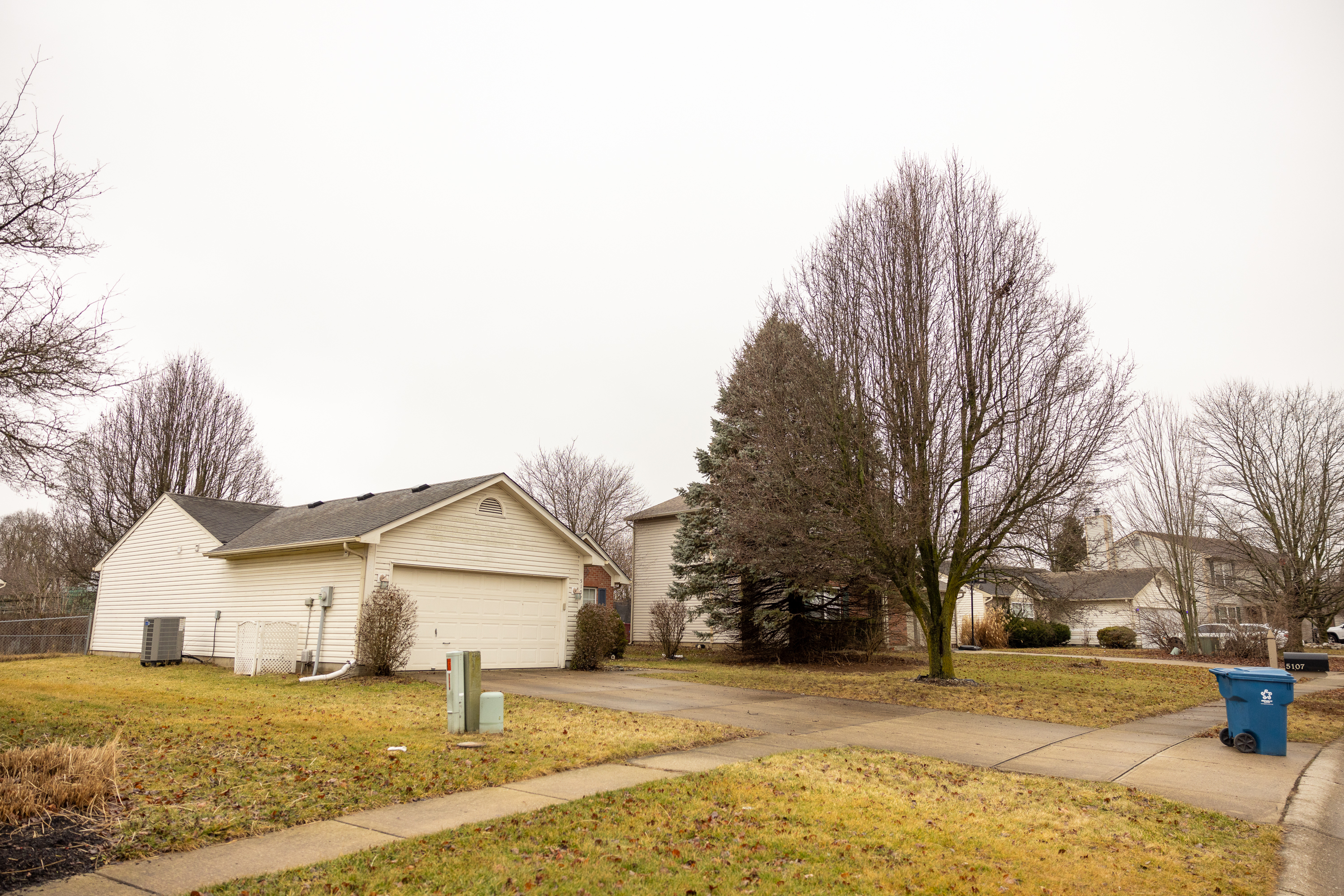 5107 Milhouse Road Indianapolis, IN 46221 - Photo 4 of 59