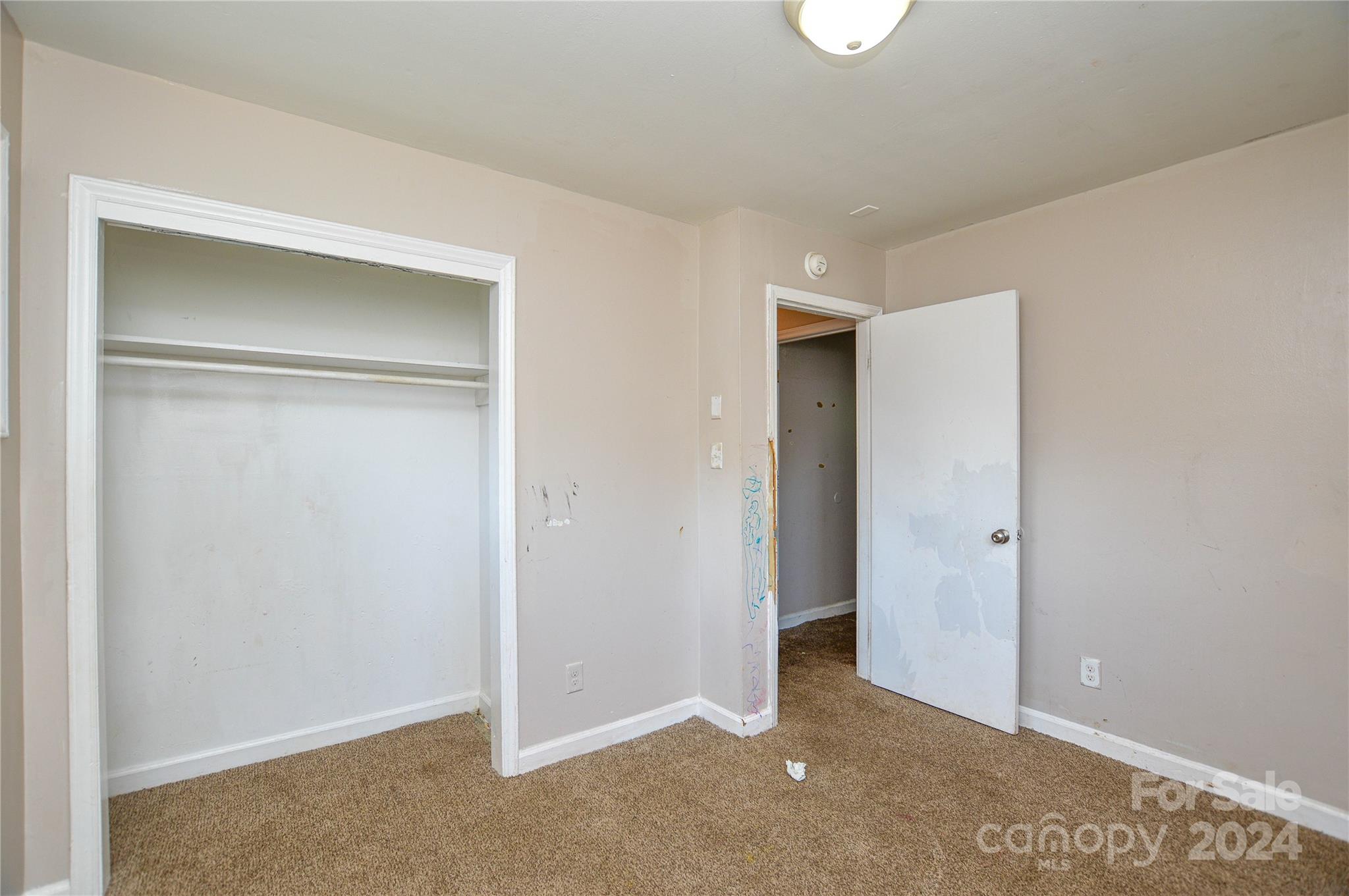 1138 White Plains Road Charlotte, NC 28213 - Photo 27 of 36 a view of an empty room