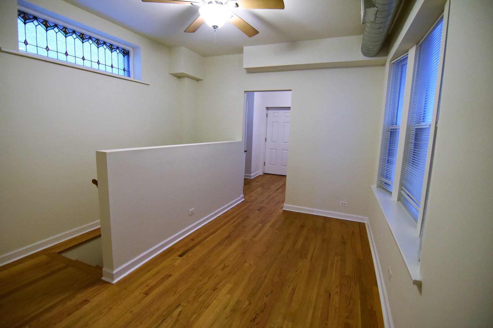 953 West Fletcher Street, Unit 1 Chicago, IL 60657 - Photo 7 of 23 a view of small space with wooden floor