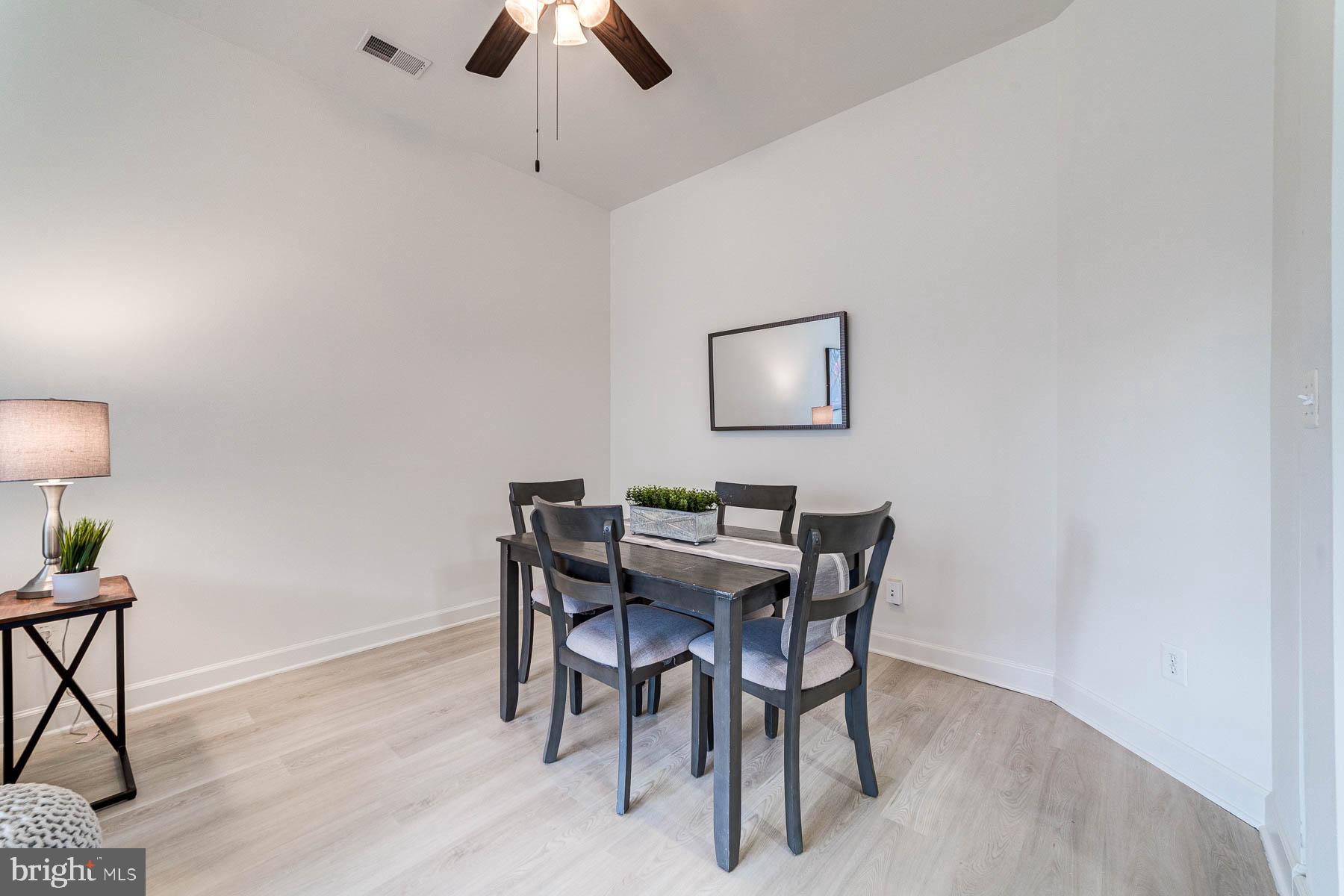 9180 Ribbon Falls Loop Bristow, VA 20136 - Photo 14 of 60 Gallery Image 14