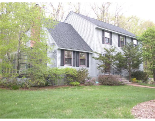 9 Erik Street Merrimack, NH 03054 - Photo 1 of 10 Gallery Image 1