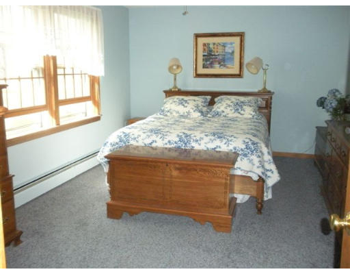 9 Erik Street Merrimack, NH 03054 - Photo 7 of 10 Gallery Image 7