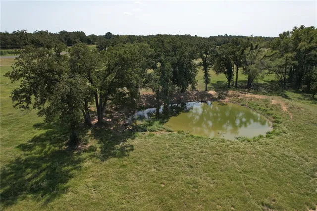 $2,805,800 | 5594 Us Highway, Cameron, TX 76520