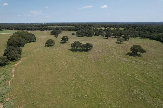 $2,805,800 | 5594 Us Highway, Cameron, TX 76520