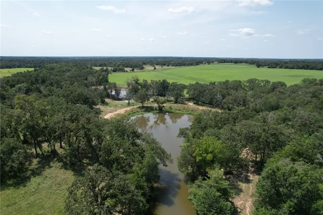 $2,805,800 | 5594 Us Highway, Cameron, TX 76520