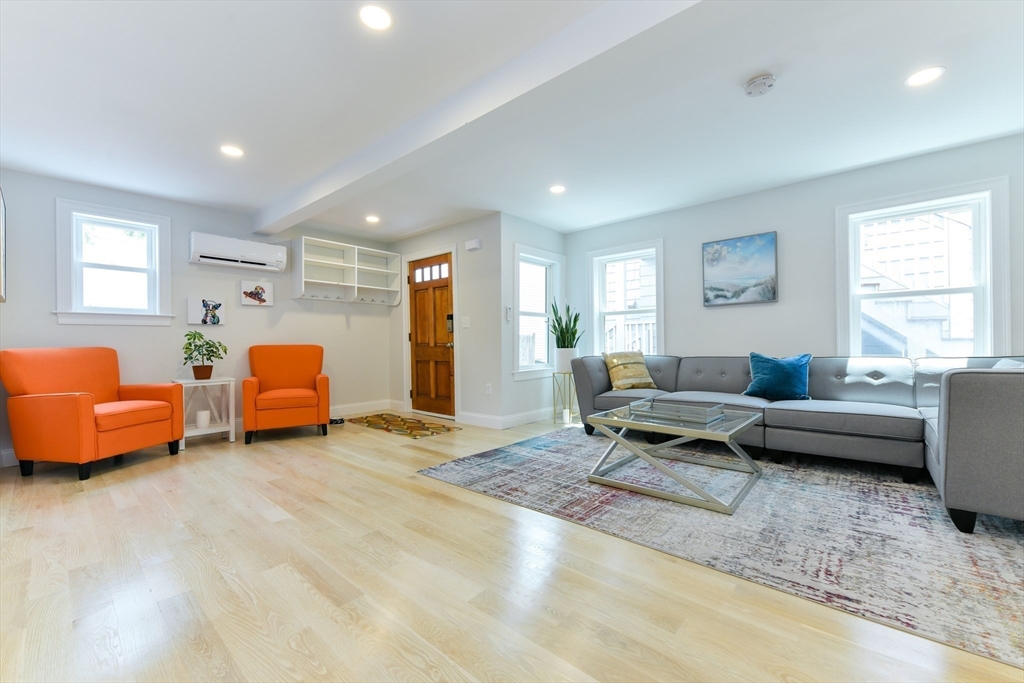 34 R Underhill Street, Unit 3 Winthrop, MA 02152 - Photo 7 of 17