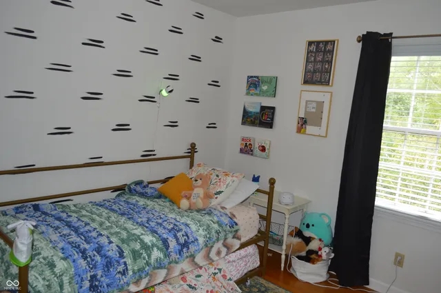 $420,000 | 7225 Westminster Drive, Indianapolis, IN 46256