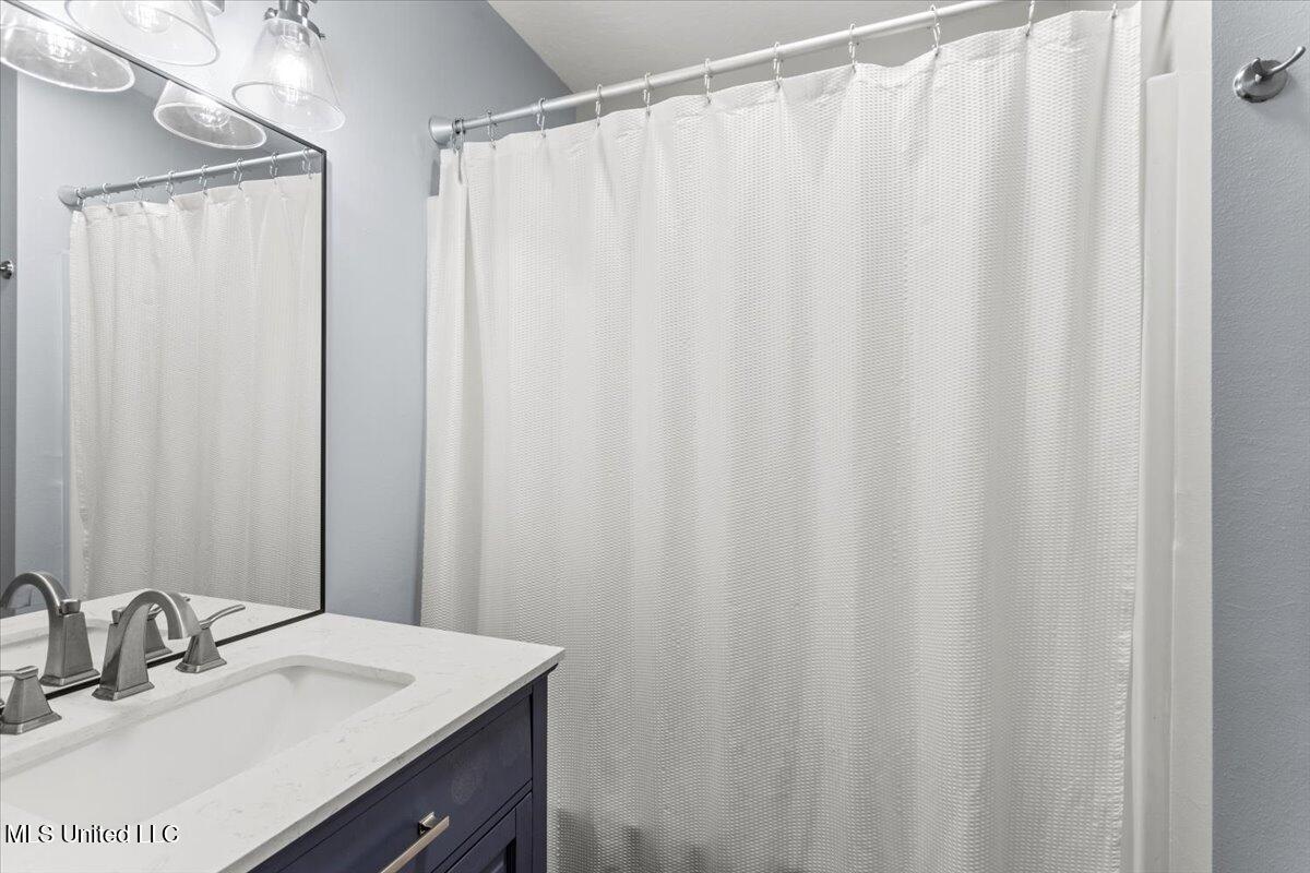 115 Rolling Woods Road Lucedale, MS 39452 - Photo 26 of 39 Primary Bath