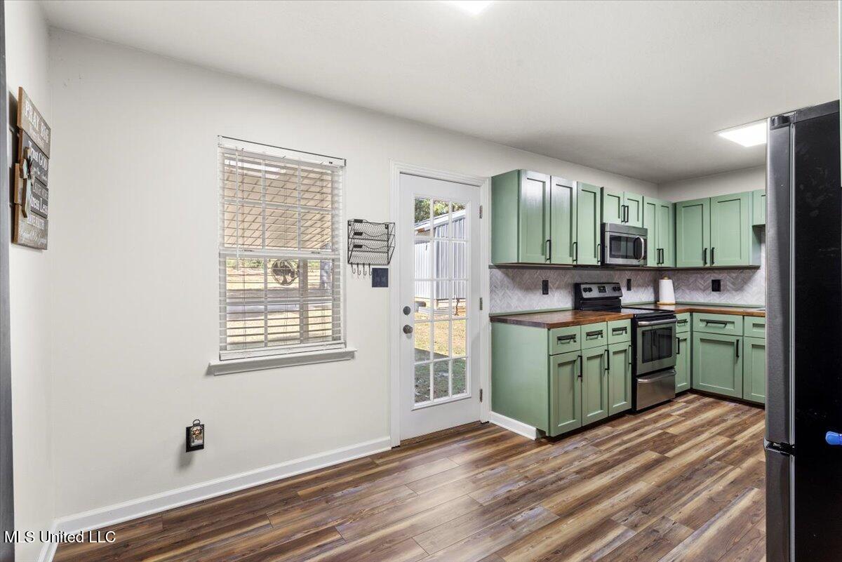 115 Rolling Woods Road Lucedale, MS 39452 - Photo 9 of 39 Breakfast 2