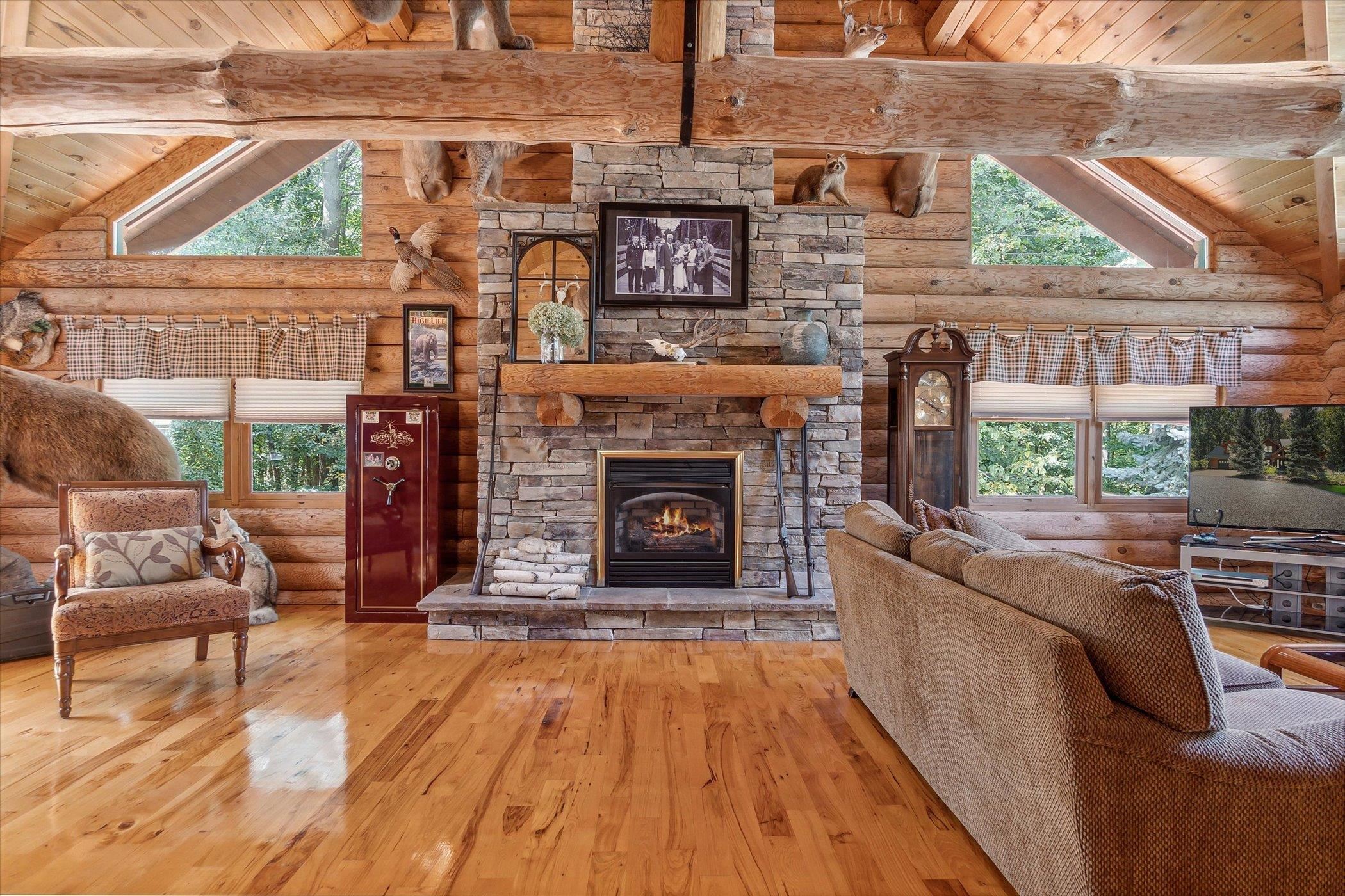 5703 Peet Road Chesaning, MI 48616 - Photo 15 of 73 50153586-e268aec2-012a-42f0-84d4-6cc419e08974.JPG