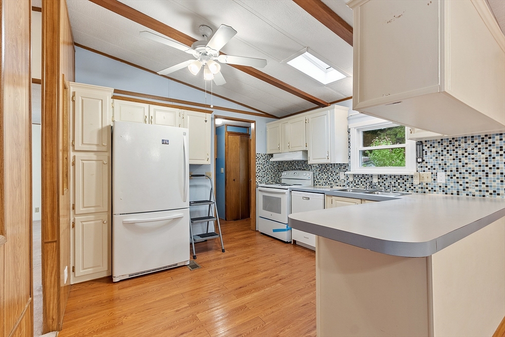 58 Earl Drive Athol, MA 01331 - Photo 11 of 36