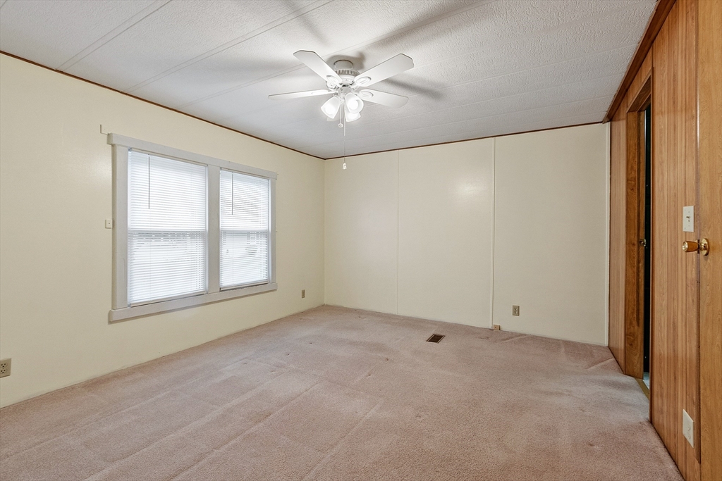 58 Earl Drive Athol, MA 01331 - Photo 15 of 36