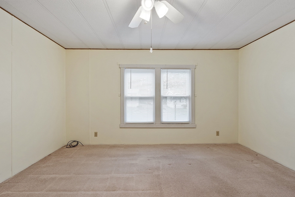 58 Earl Drive Athol, MA 01331 - Photo 16 of 36