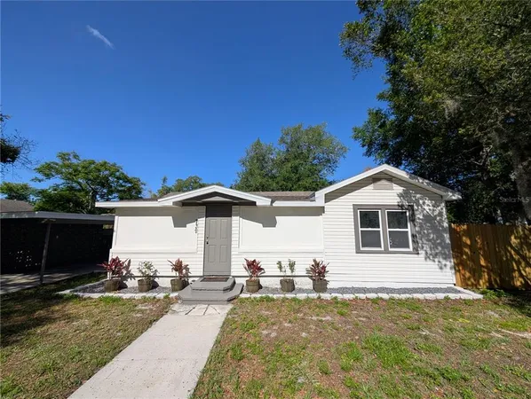 $228,000 | 739 Center Street, Lake Wales, FL 33859