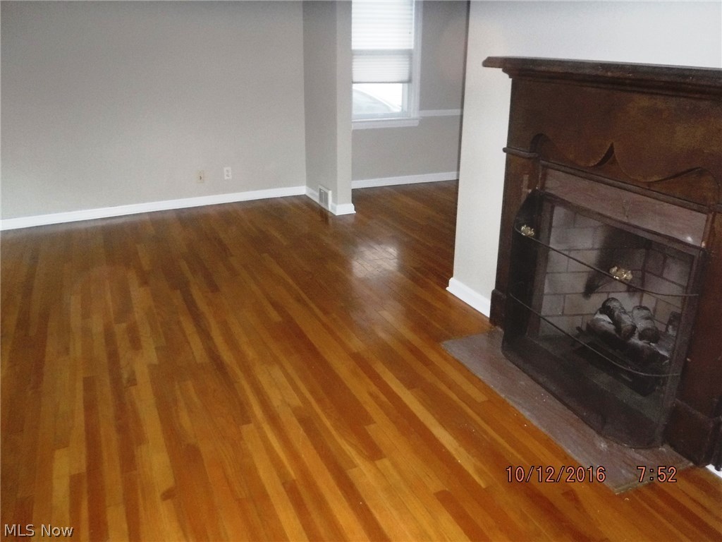 4402 Silsby Road University Heights, OH 44118 - Photo 3 of 13
