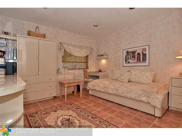 3511 North 33rd Terrace Hollywood, FL 33021 - Photo 18 of 21 Bedroom