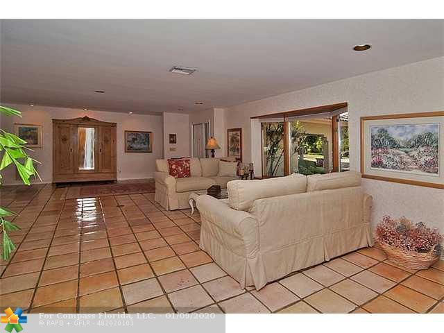 3511 North 33rd Terrace Hollywood, FL 33021 - Photo 4 of 21 Exterior Front