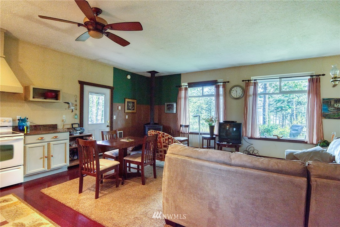 22106 Sandridge Road Ocean Park, WA 98640 - Photo 5 of 40 Gallery Image 5