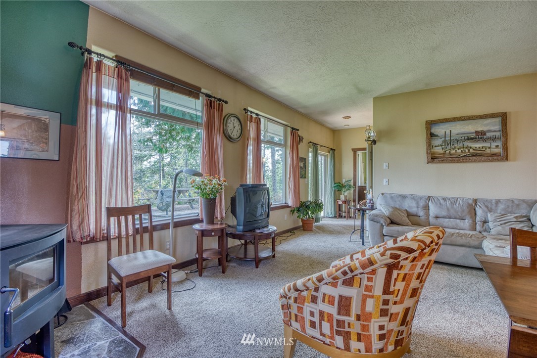 22106 Sandridge Road Ocean Park, WA 98640 - Photo 8 of 40 Gallery Image 8