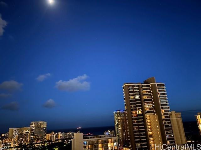 469 Ena Road, Unit 2810 Honolulu, HI 96815 - Photo 14 of 15 a view of a building