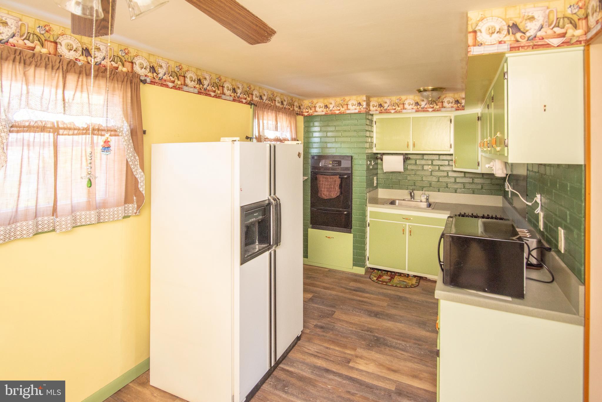 11710 Corry Road Philadelphia, PA 19154 - Photo 7 of 28 Gallery Image 7