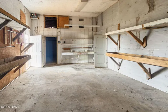 $925,000 | 22875 Northwest Parker Lane, Altha, FL 32421