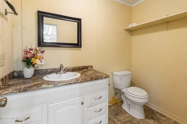 $925,000 | 22875 Northwest Parker Lane, Altha, FL 32421