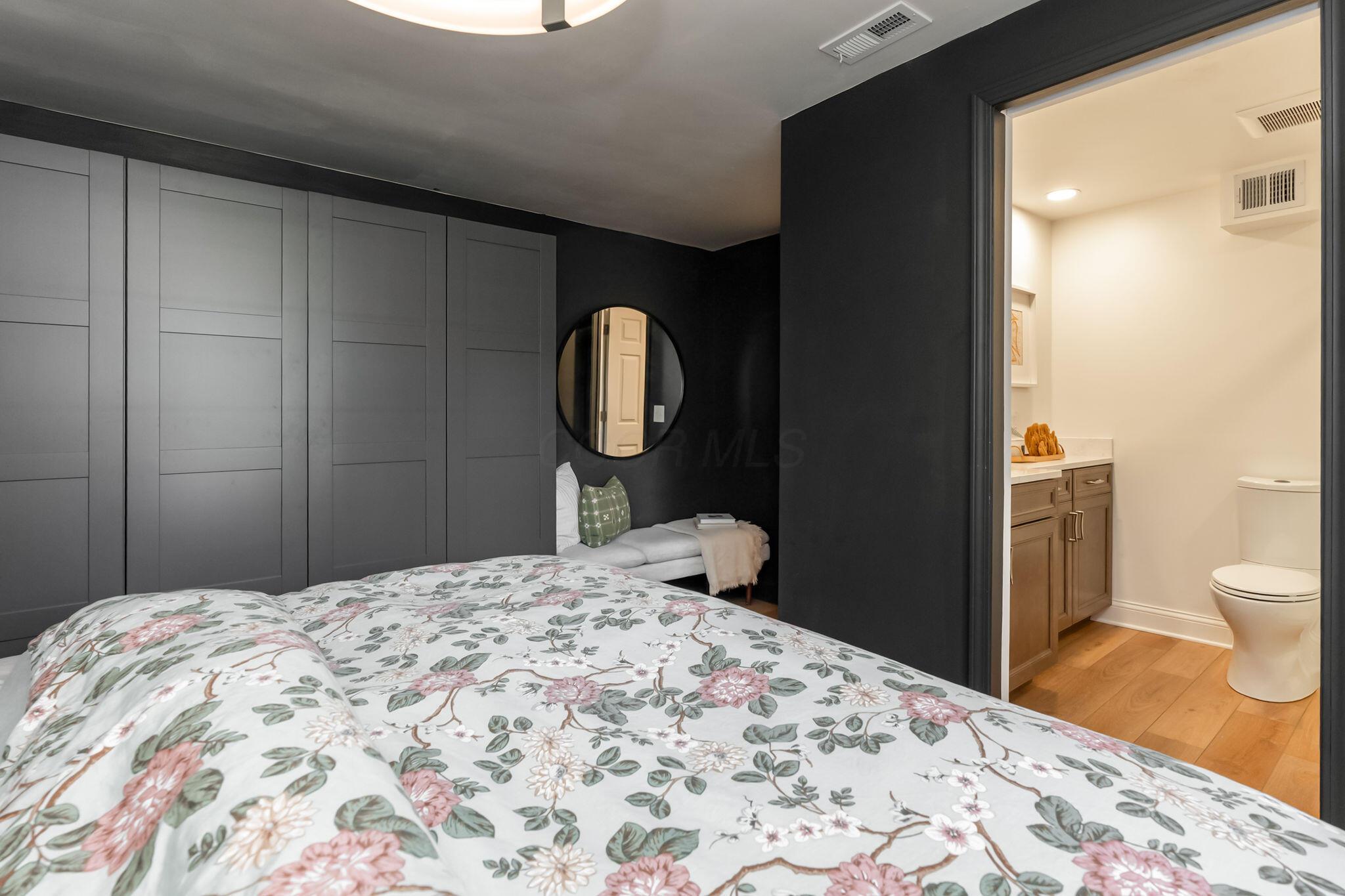 884 Vernon Road Columbus, OH 43209 - Photo 27 of 47 Bedroom 3- PRIMARY