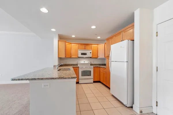 $442,900 | 1117 Emerald Court, Unit 1117, Tewksbury, MA 01876