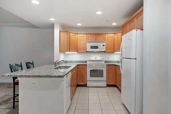 $442,900 | 1117 Emerald Court, Unit 1117, Tewksbury, MA 01876