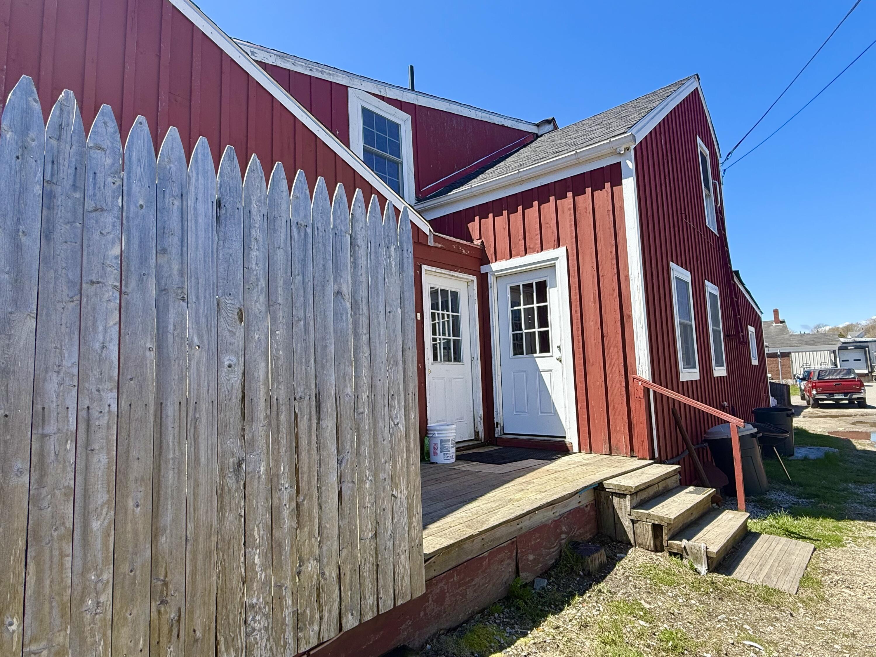 54 West Main Street Vinalhaven, ME 04863 - Photo 6 of 25