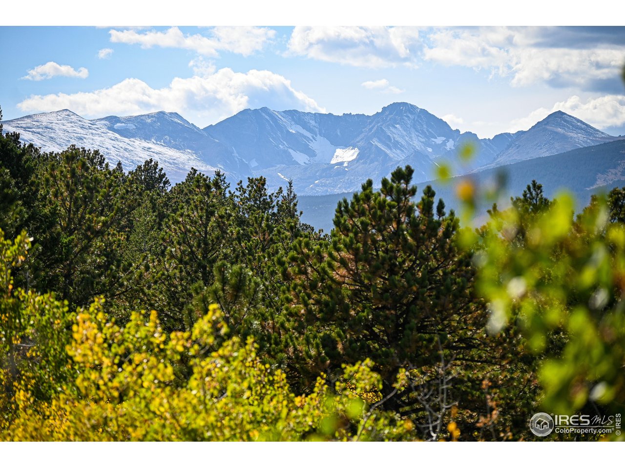 Amazing views of Arapahoe Glacier and the Indian Peaks
