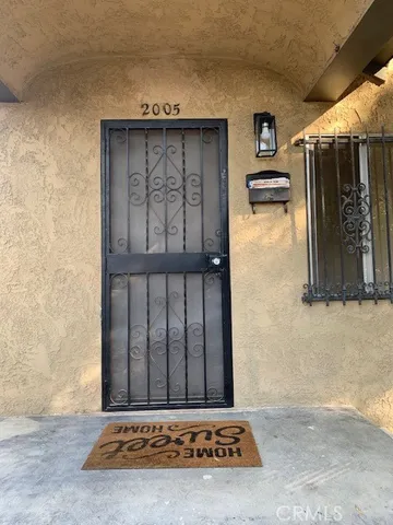 $2,000 | 2005 West Ave 33, Los Angeles, CA 90065