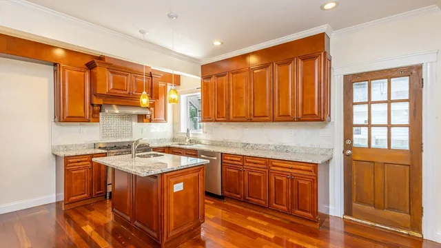 $5,500 | 12 Summer Street, Unit 12, Waltham, MA 02452