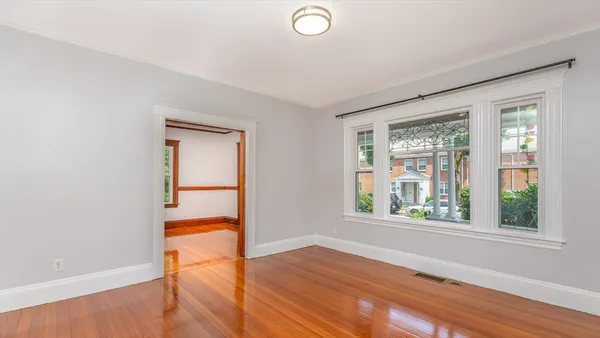 $5,500 | 12 Summer Street, Unit 12, Waltham, MA 02452