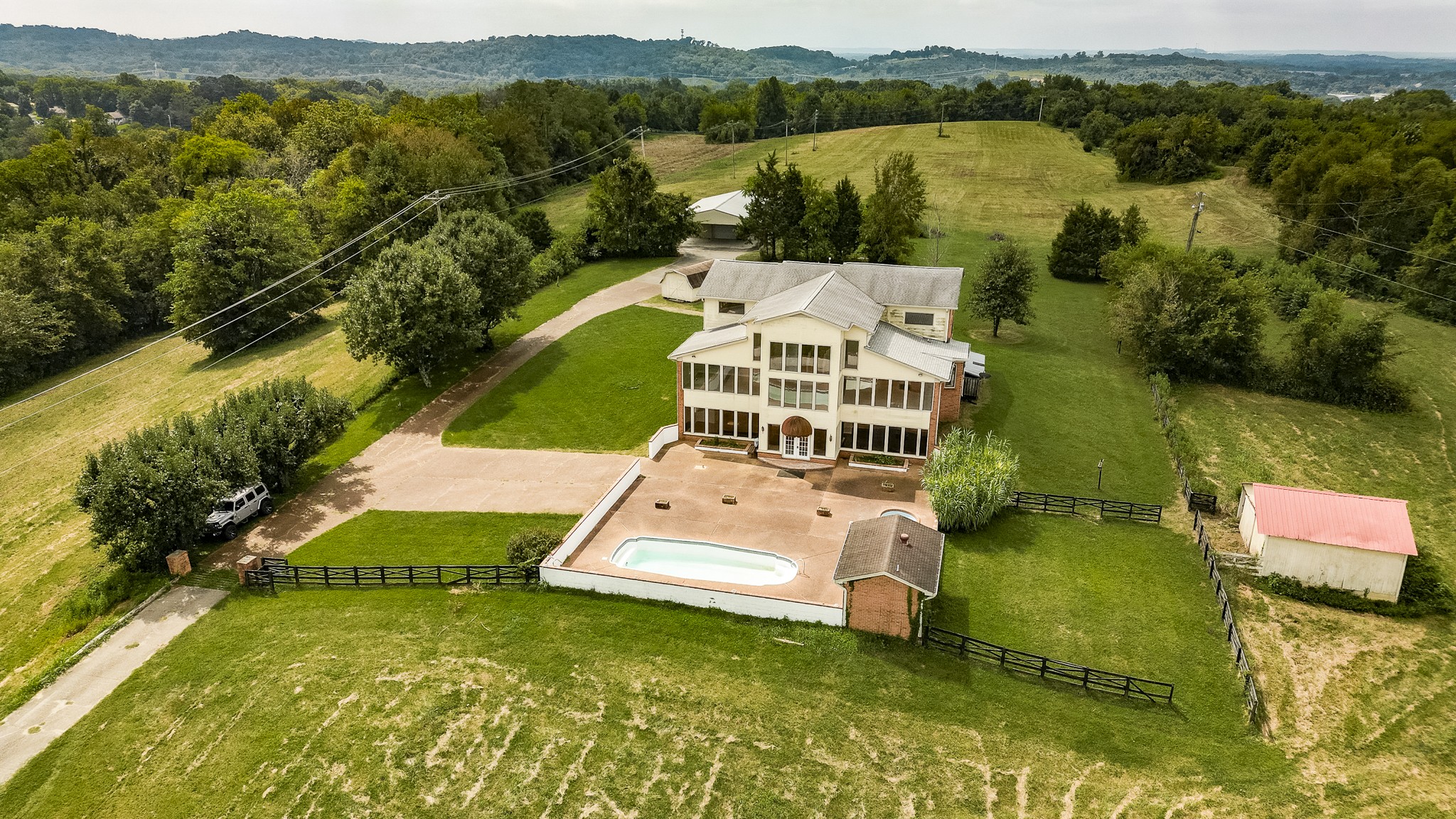 2317 Harlan Road Columbia, TN 38401 - Photo 1 of 55 Gallery Image 1