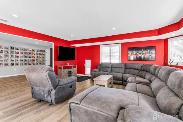 $748,000 | 15 Rosewood Lane, Monroe Township, NJ 08831