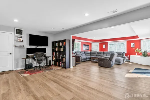 $748,000 | 15 Rosewood Lane, Monroe Township, NJ 08831